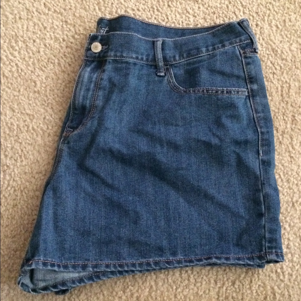 Old Navy size 20 short shorts